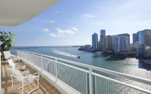 mandarin-oriental-presidential-suite-balcony-1440x900